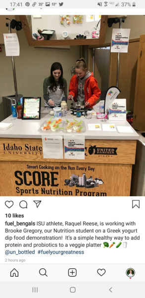 ISU Athletes preparing healthy meals at ISU health fair