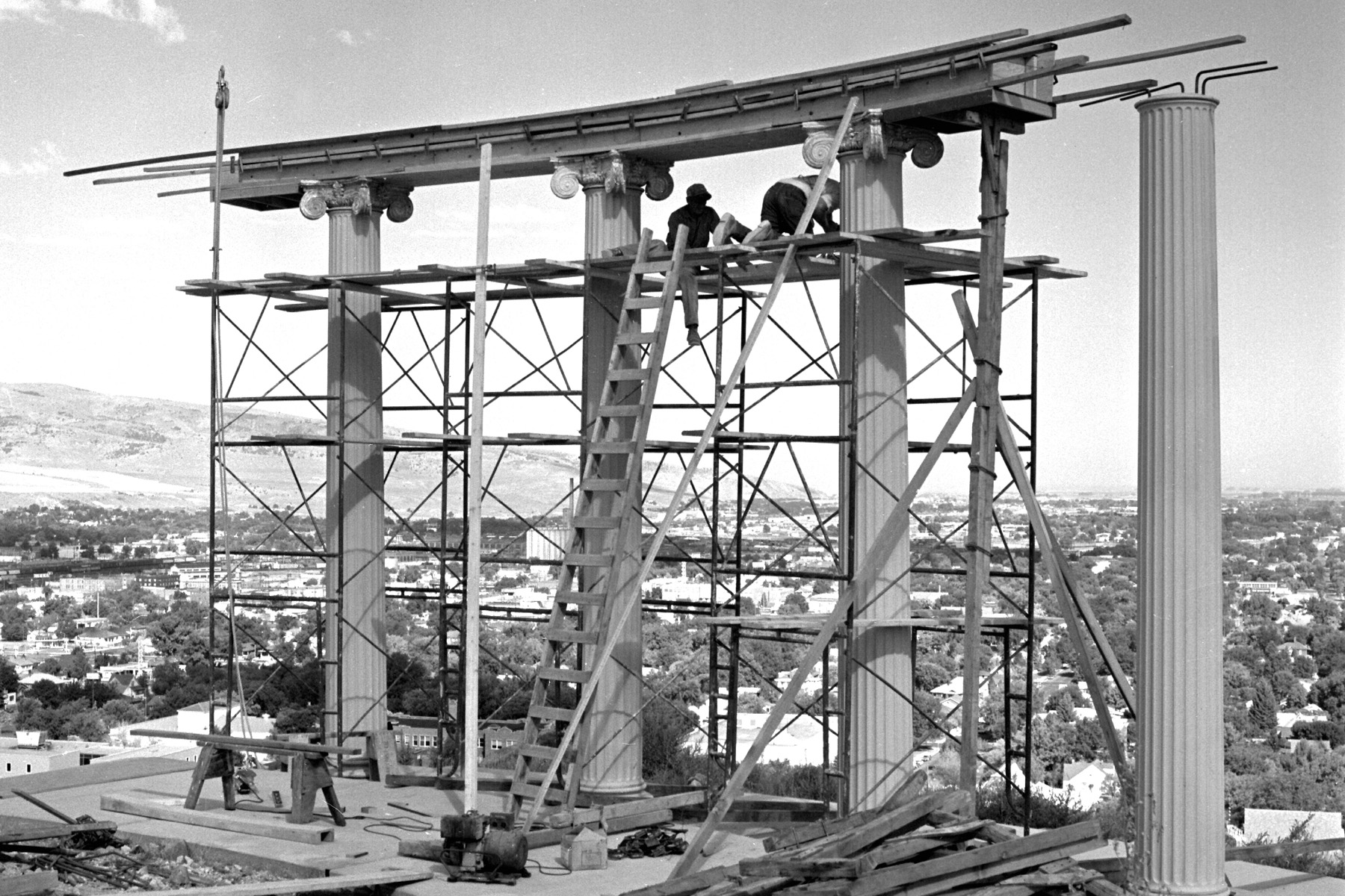 Image of the columns on top of Red Hill under constructions in 1970s
