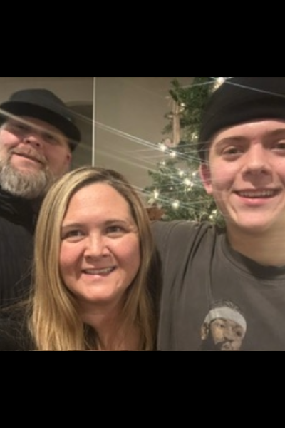 Jess Stich-Hennen with family