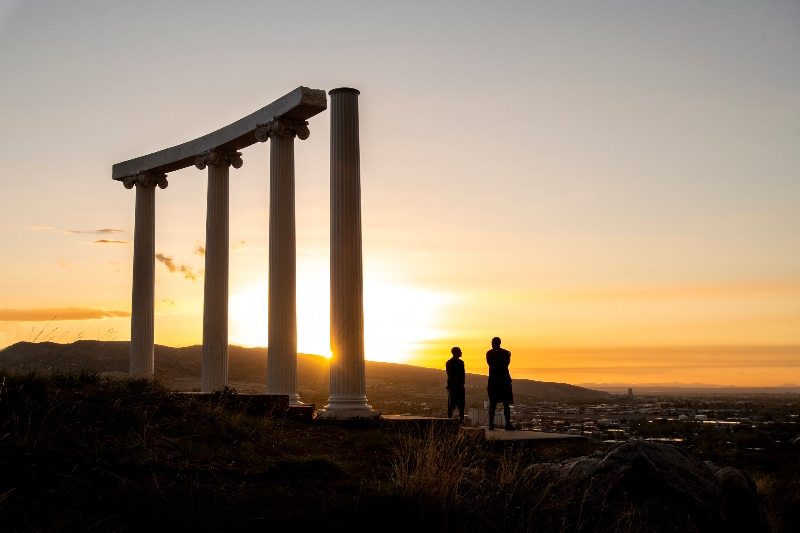 Pillars, Red Hill