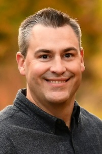 Headshot of Spencer Cheshire