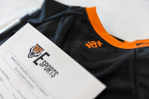 An ISU E-Sports Jersey