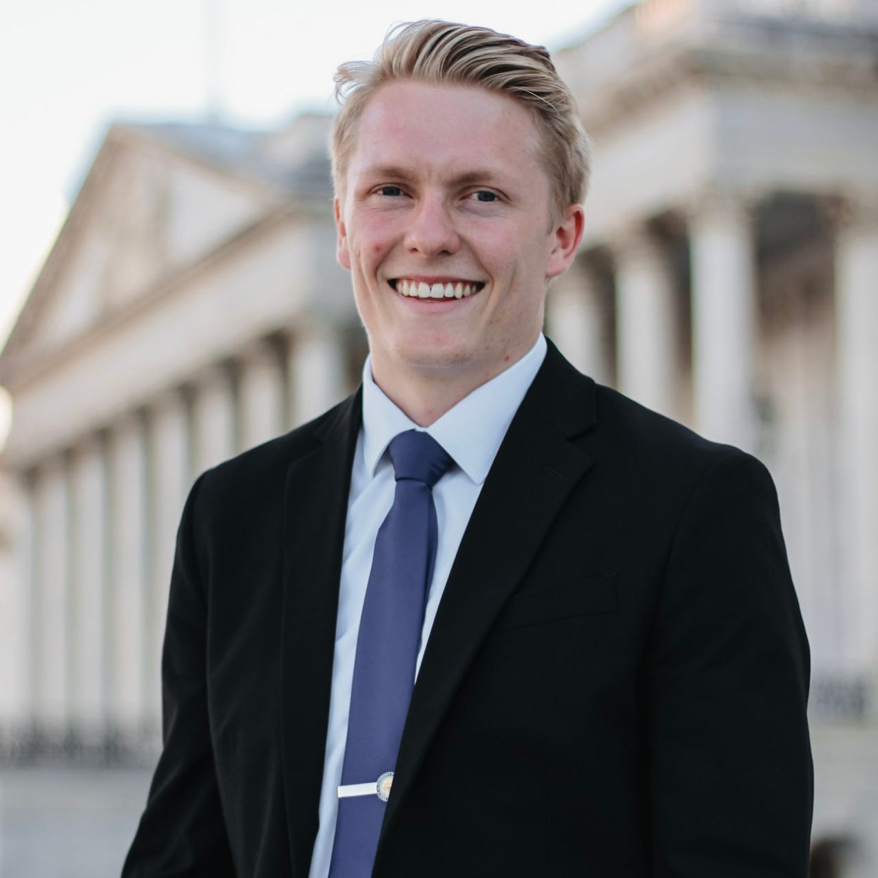 Eric Morris, ISU alum, stands in front of the White House in WA, DC where he had an internship