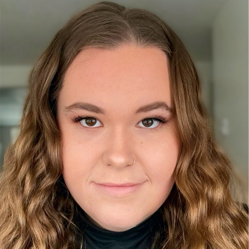 Headshot of Susana