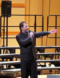 Thom Hasenpflug.