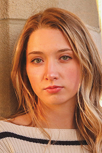 Headshot of Madison Helmboldt