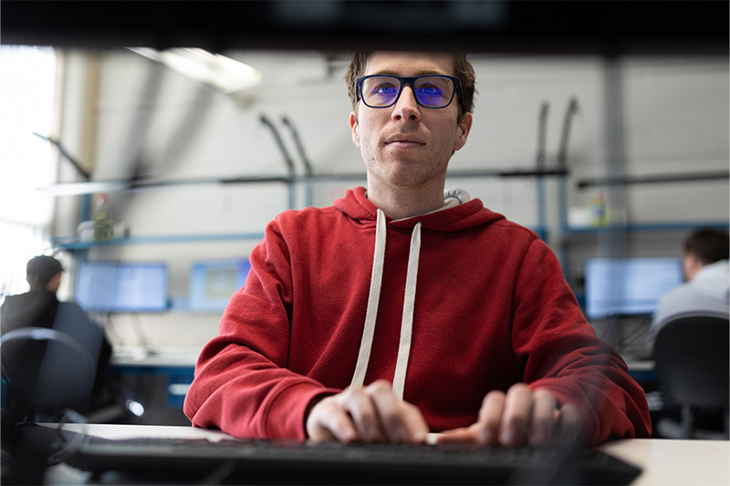Student working in the Information Technology Systems Lab