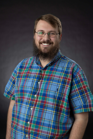 Andrew Moon Headshot 300 x 450