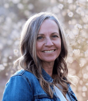 Deena Nielsen headshot