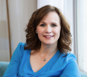 Julie Hawkes headshot