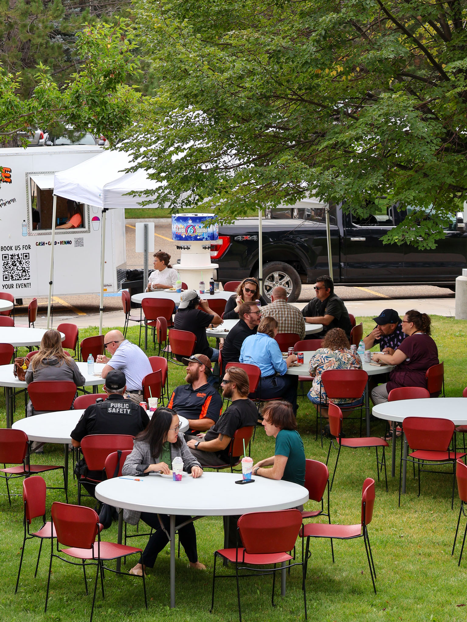 Students sitting at the 2026 fall semester welcome back lunch