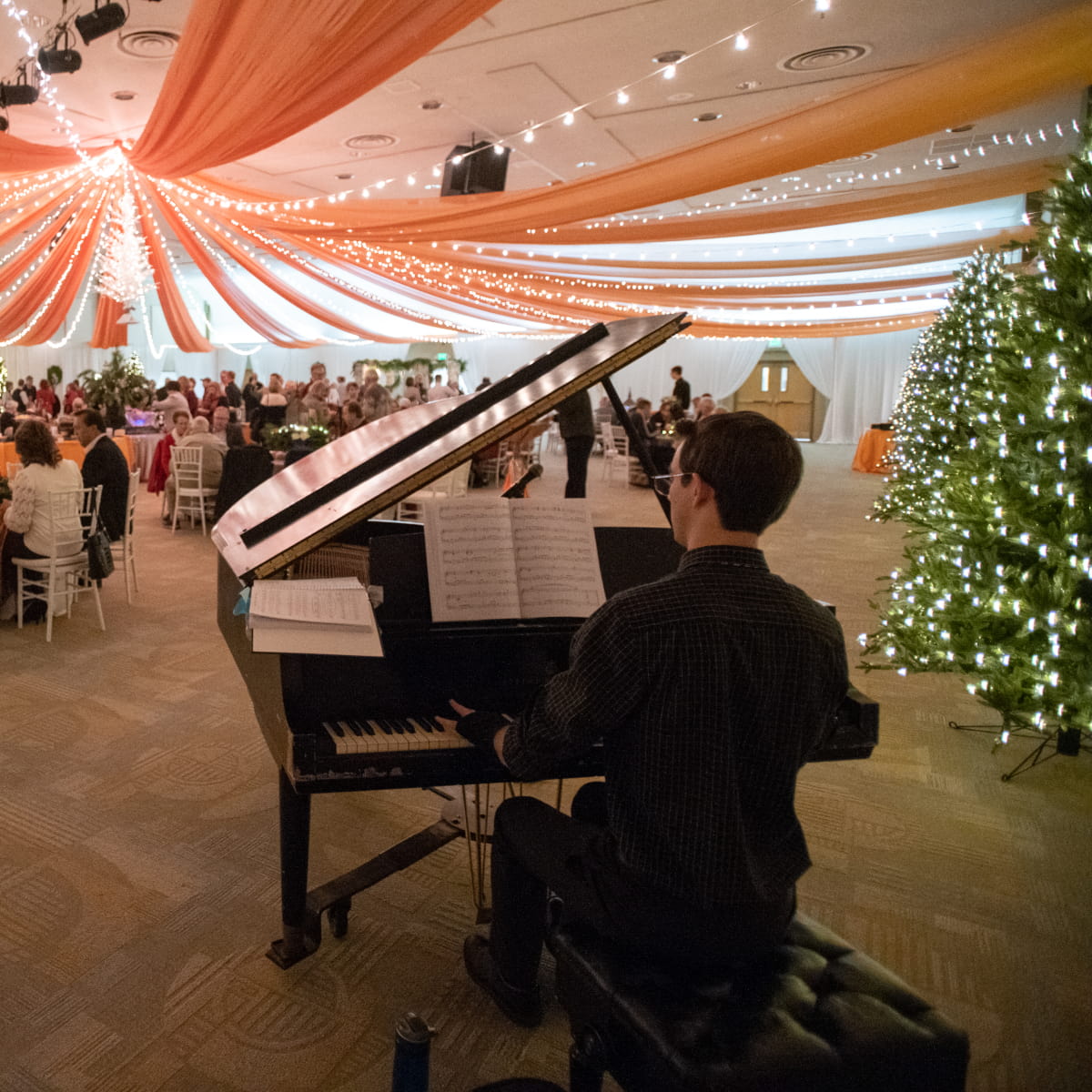 ISU President’s Holiday Open House