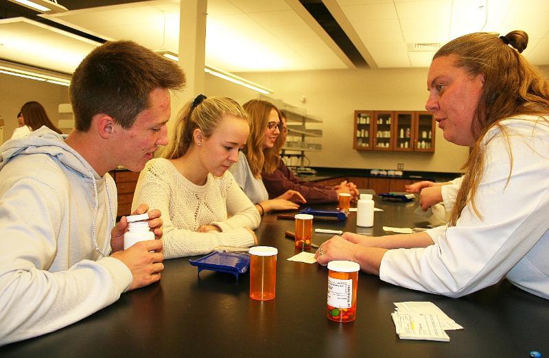 Students in pharmacy lab 