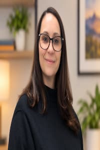 Amy Kernin-Laye headshot
