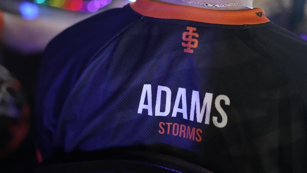 Up close, rear view of Adam’s jersey