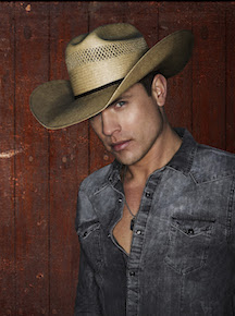 Dustin Lynch