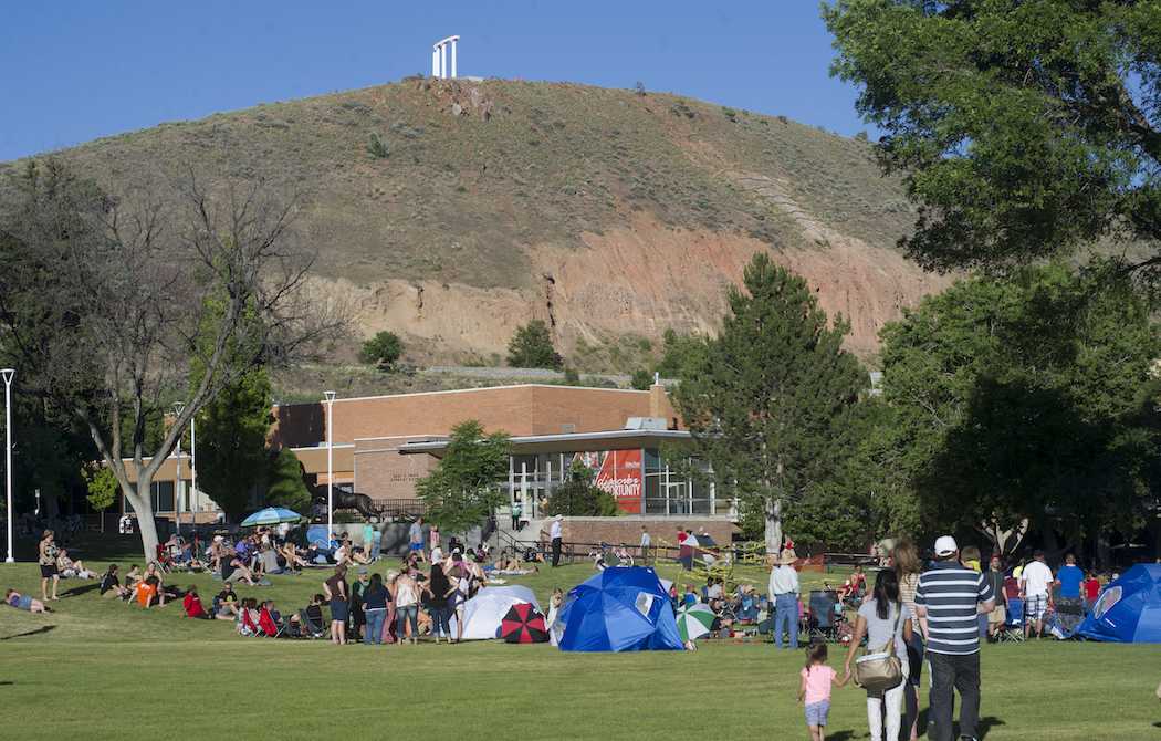 Hutchinson Quadrangle with spectators with Red Hill in the background