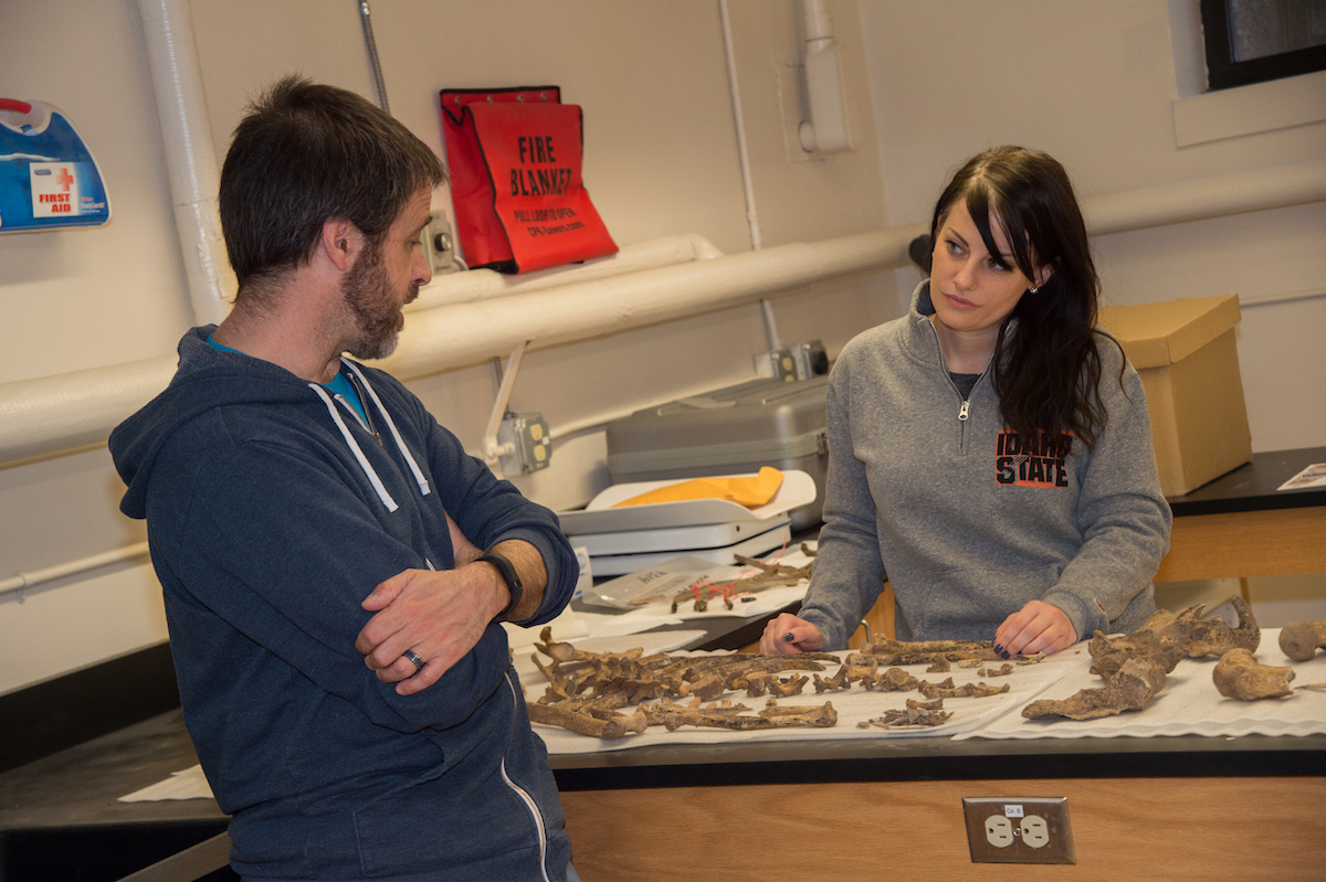 Christian Petersen and Amy Michael in anthropology lab.