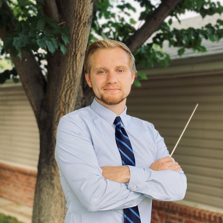 Photo of graduate Lindsay Brown