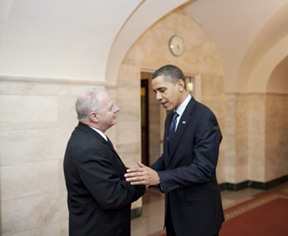 Howard Schmidt with President Barack Obama. White House photo by Lawrence Jackson