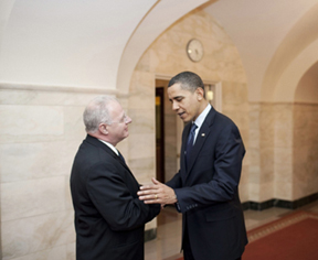 Howard Schmidt with President Barack Obama. White House photo by Lawrence Jackson